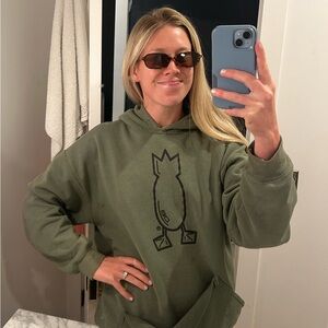 Meet your Posher, Claire